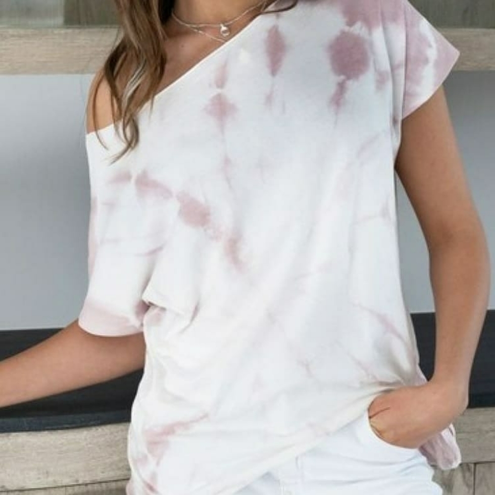 New- Tie Dye Scoop Neck Tee